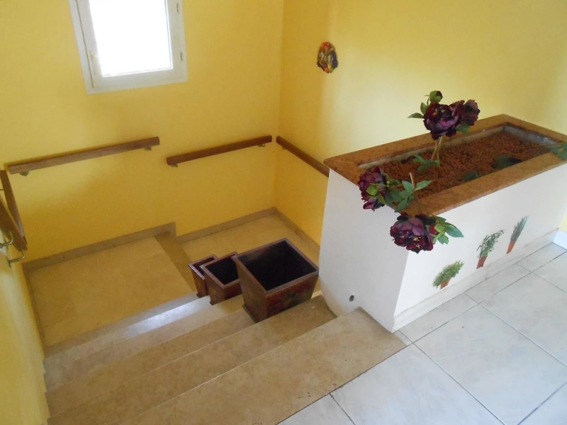 House With 8 Bedrooms in Villeurbanne, With Wifi