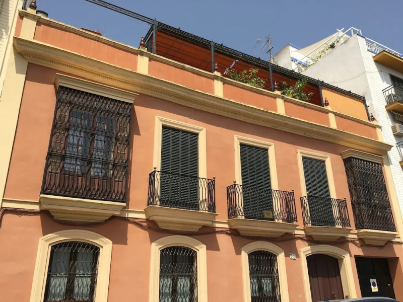Teodosio Apartment & FREE PARKING