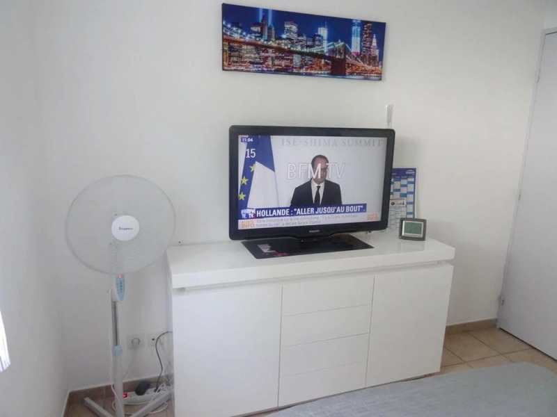 Apartment With 2 Bedrooms in Villeneuve-lès-avignon, With Pool Access,