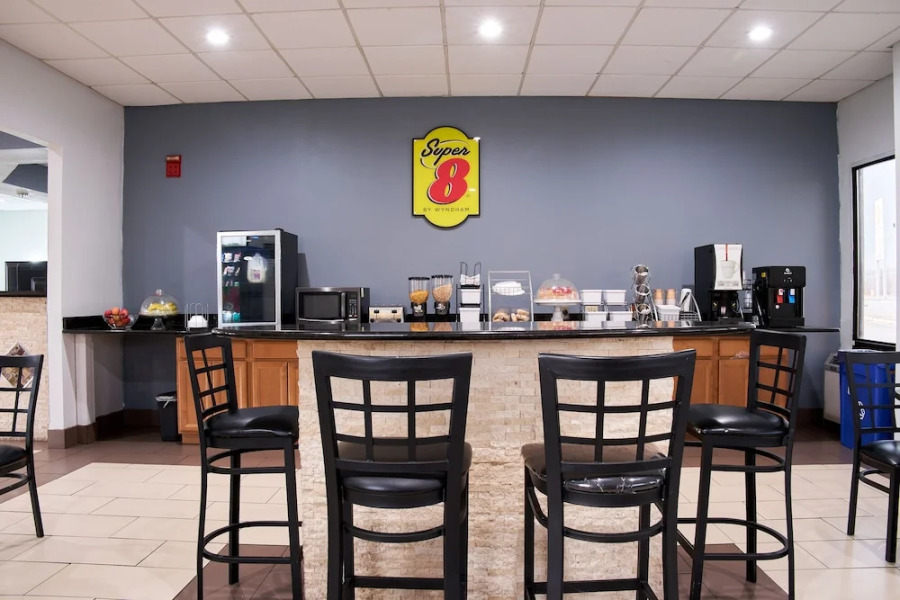 Super 8 Roanoke Rapids