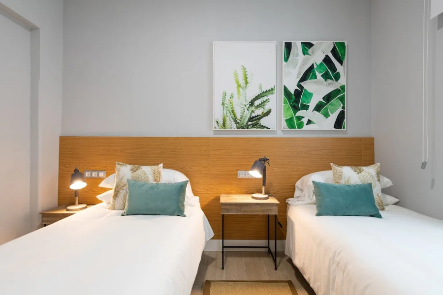 City, Sun and Living