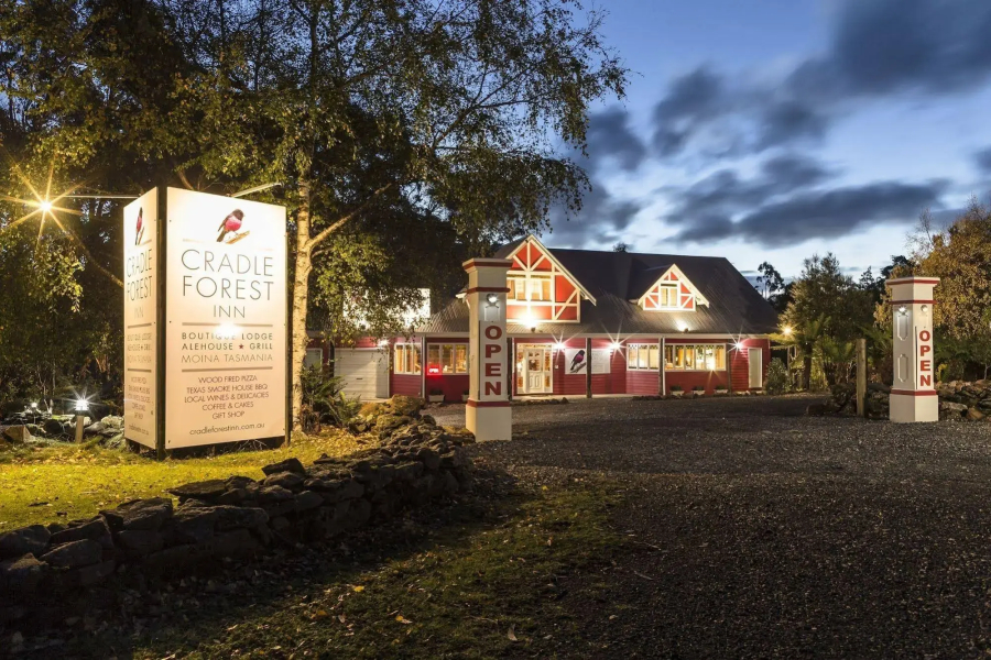 Cradle Forest Inn