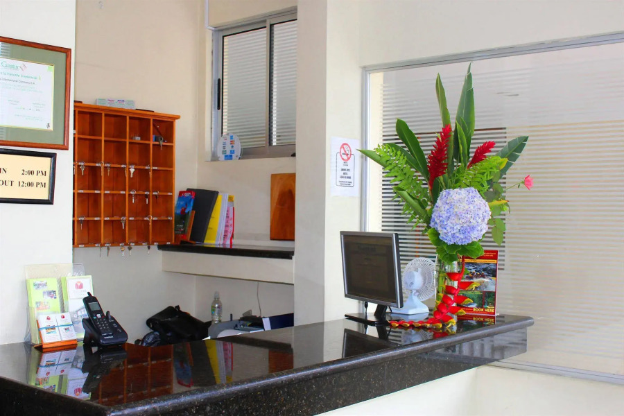 Soluxe El Sesteo Hotel