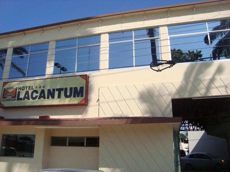 Hotel Lacantum
