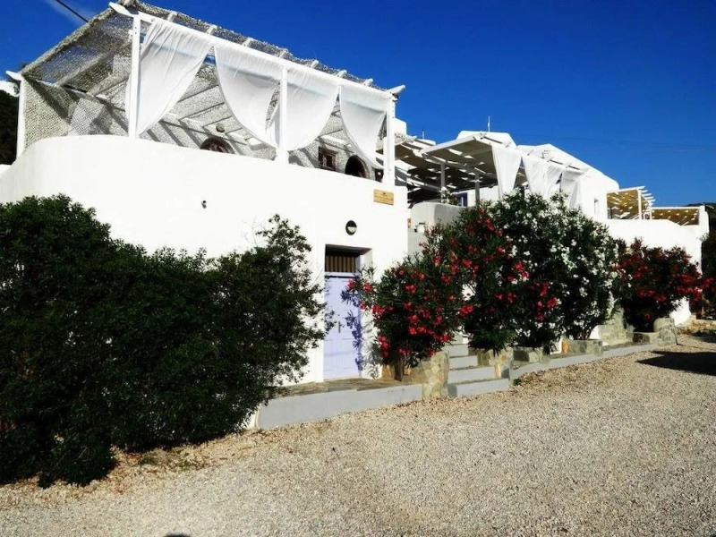 Porto Sikinos Hotel