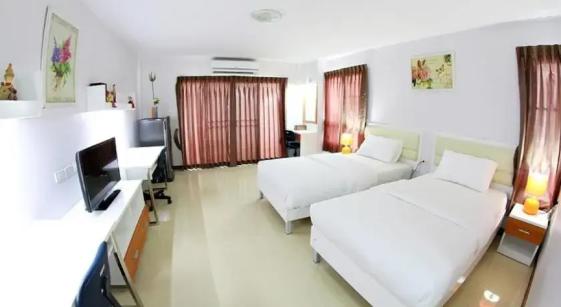 Bundit Parlor Salaya