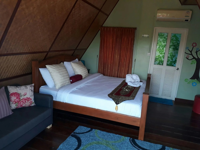 Riverside Hill Resort & Restaurant