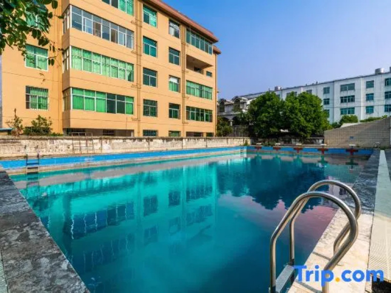 Shiping Tian Yuan Hotel