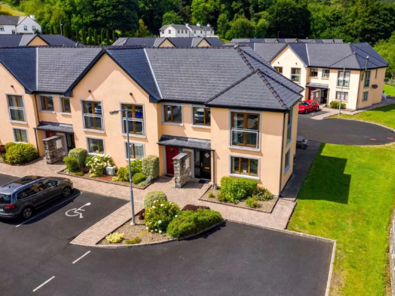 Lakeside Homes 22332