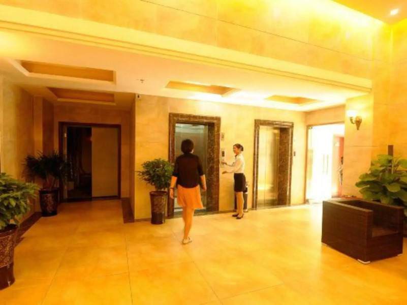 Romantic Holiday Hotel