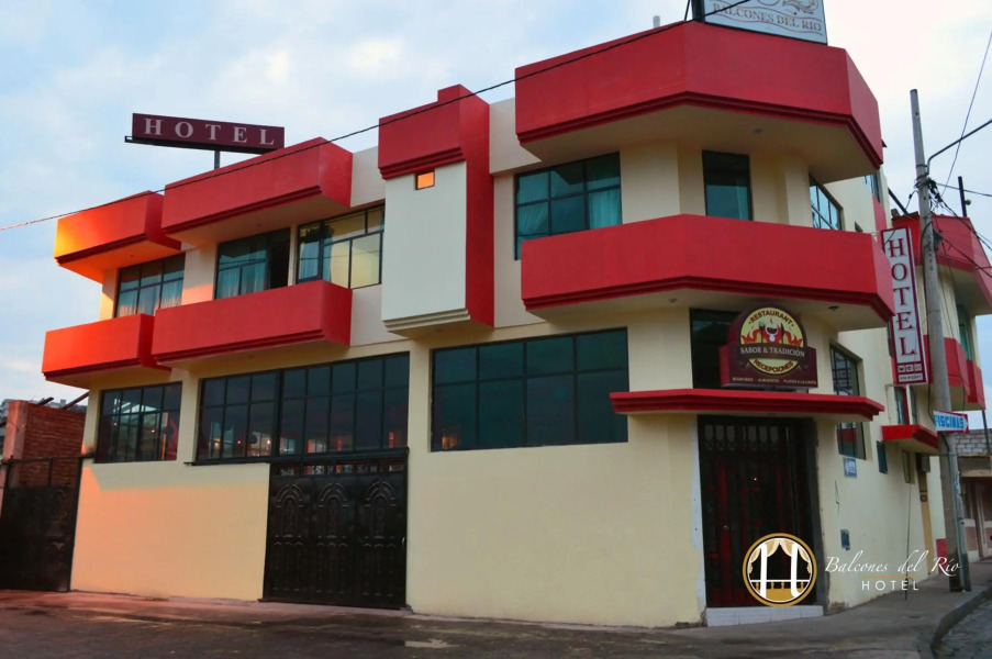 Balcones del Río Hotel