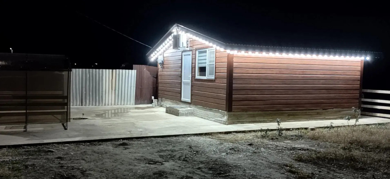 Домик у обрыва