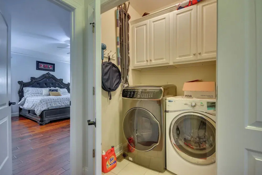 High Point Vacation Rental w/ Private Deck!