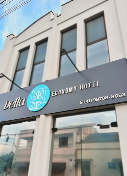 Della Economy Hotel
