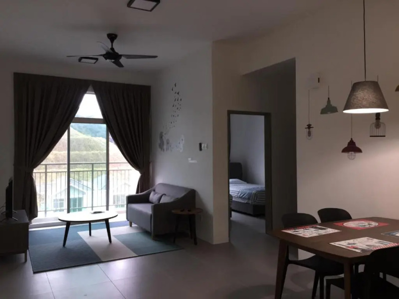 Cameron 2Room Square @Golden Hill