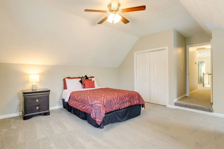 Sunny Lithonia Home ~ 7 Mi to Stone Mountain Park!