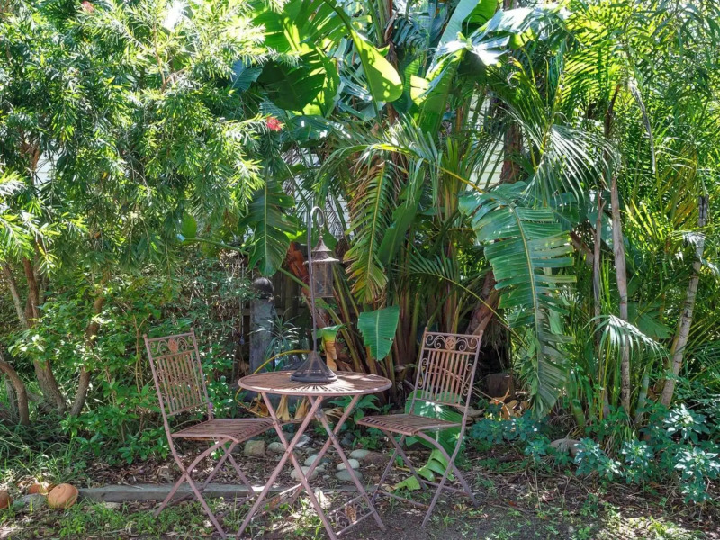 Witts Oasis Two traditional Tea Gardens cottages