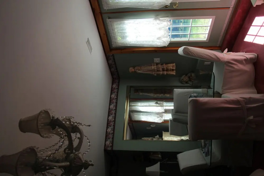 Jewel on the Hill Bed & Breakfast