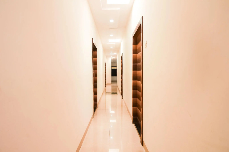 OYO 66342 Hotel Unique Inn