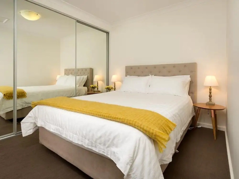 Living in Luxury - Central & Sophisticated