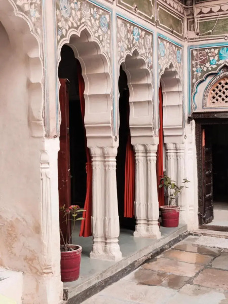 Shruti's Vedaaranya Haveli at Ramgarh Shekhawati