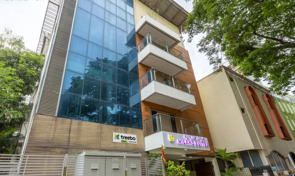 Itsy Hotels Hiland Suites