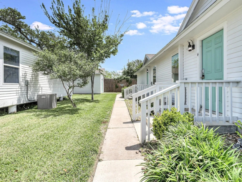 Coast Oaks Cottage 3 1 Bedroom Cottage by RedAwning