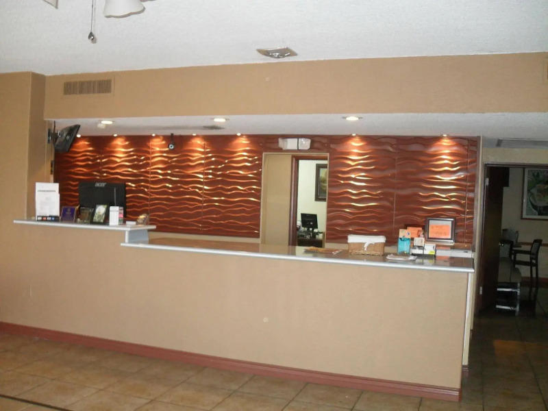 Brunner's Inn & Suites