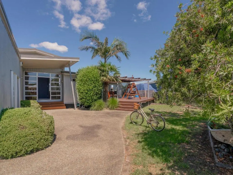Harbourside Haven - Matarangi Holiday Home