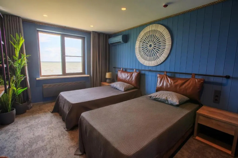 Abrau Dyurso na plavnyakh