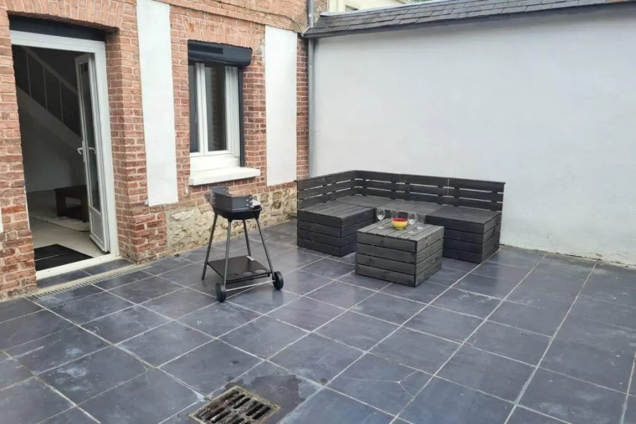 Maison de ville avec gd terrasse sans vis-à-vis