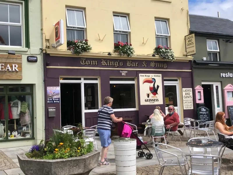Clifden White Heather House