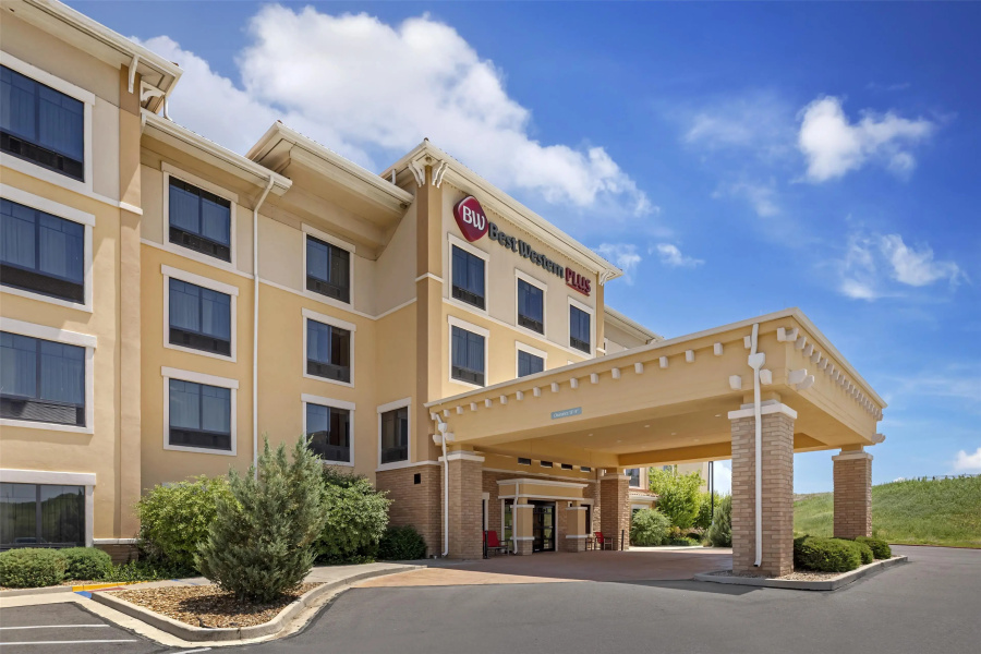 Best Western Plus Hudson Hotel & Suites