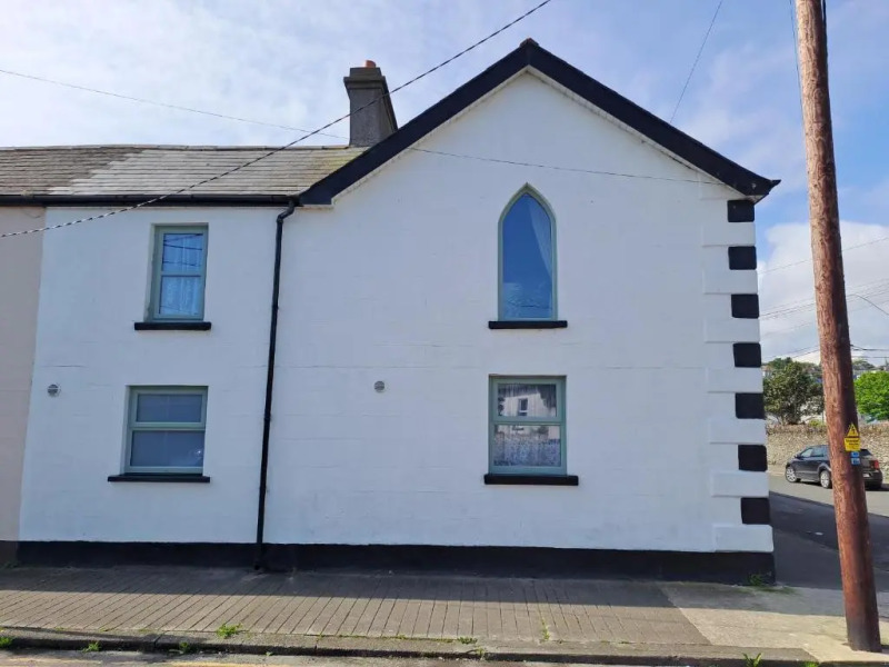 3 bed corner terrace house by the sea Wicklow town