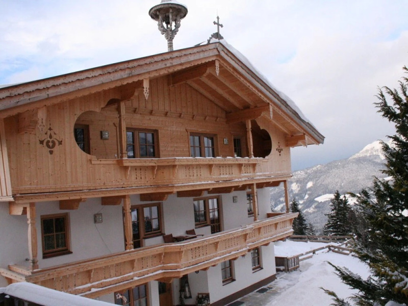 Sunlit Mansion with Garden near Ski Area in Söll