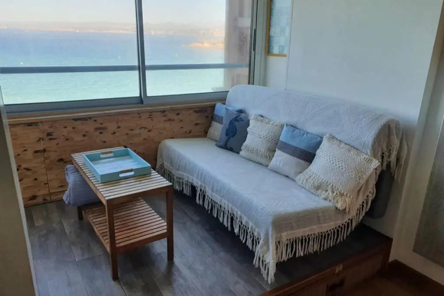 Miramare appartement pieds dans l eau vue mer féerique 180° féerique