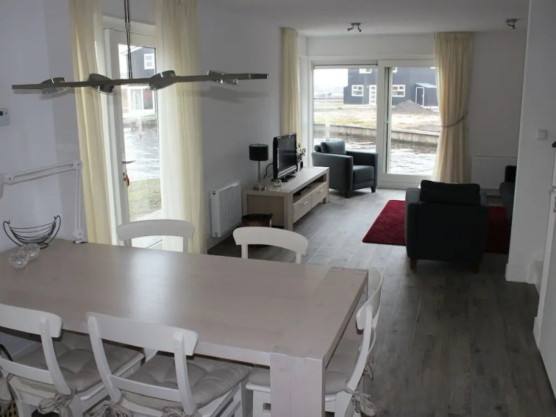Comfortable Villa With Combi-microwave, Near Terherne