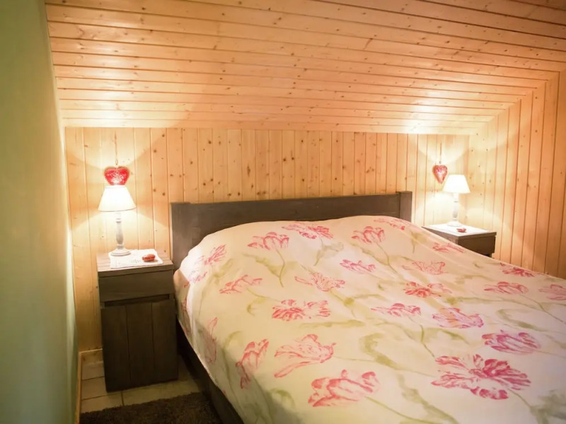 Luxurious Chalet in Oud-turnhout With Large Garden