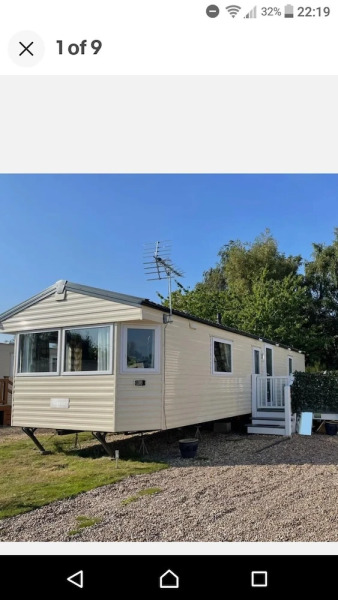 Daisy's Luxury Caravan