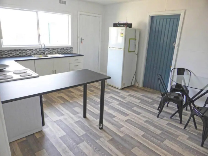 WEST2G - Viv's Place