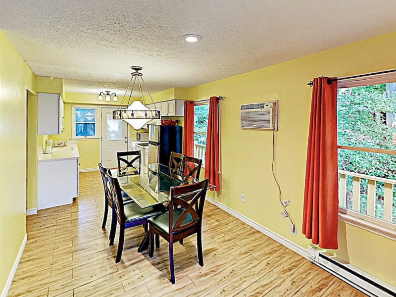 Mountain By Chimney Rock State Park & Lake 4 Bedroom Home