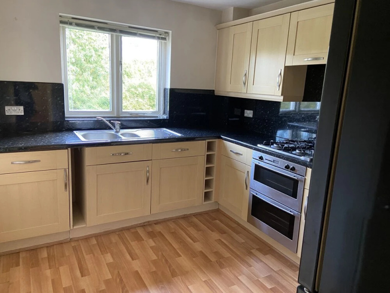 Royal Oak Apartment in Manchester Central Location