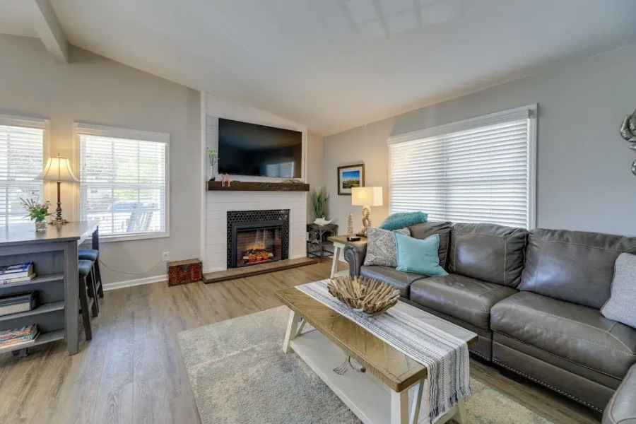 Lovely Morehead City Home w/ Fire Pit & Gas Grill