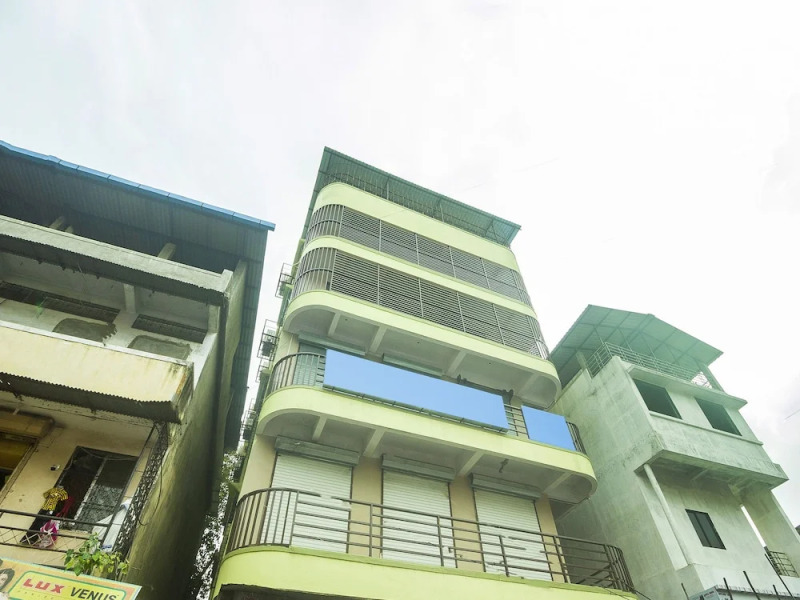 OYO 15982 Hotel Samrat Palace