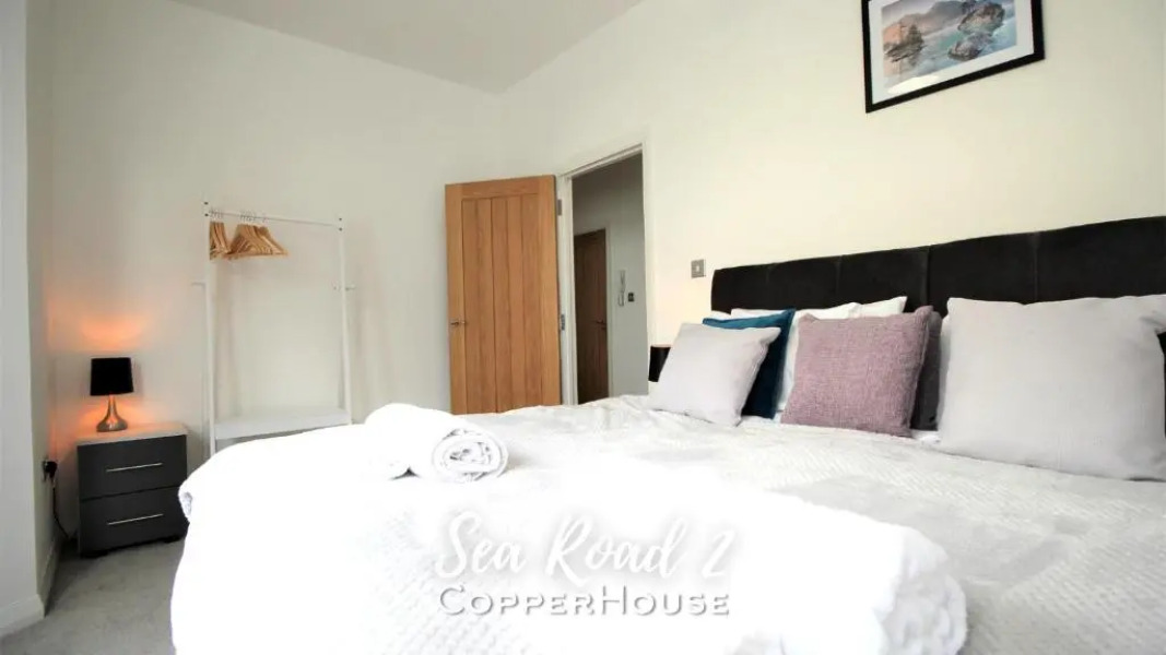 Beautiful apartments on the sea front - Sea Road 2