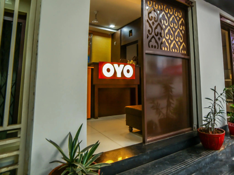 OYO 13909 Kartikeya Grande