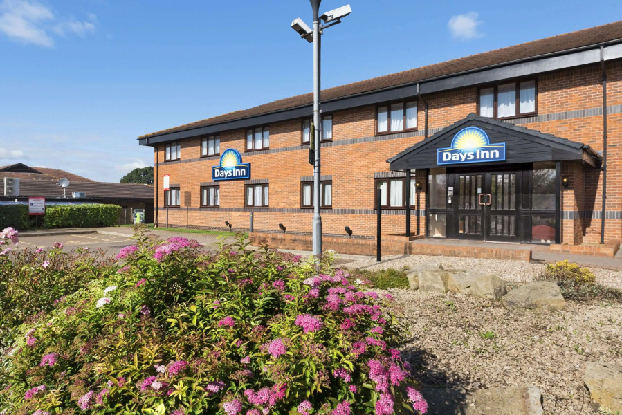 Days Inn by Wyndham Warwick South M40