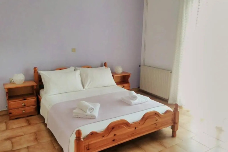 Sunny Garden House by the Sea