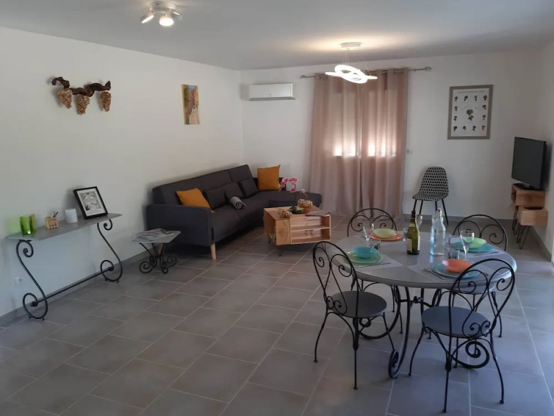 A 2 pas des vignes numero 12