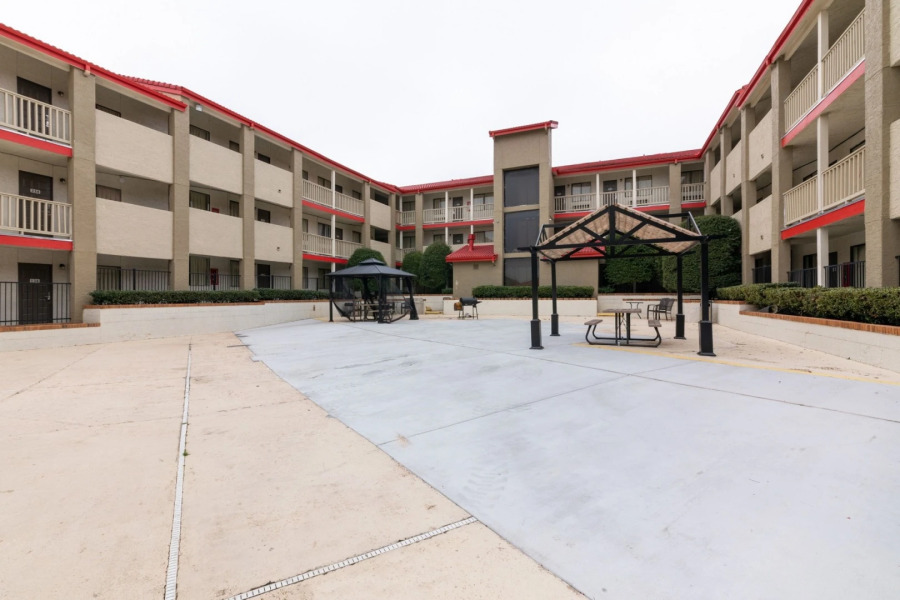 Studio 6 Irving, TX – DFW North